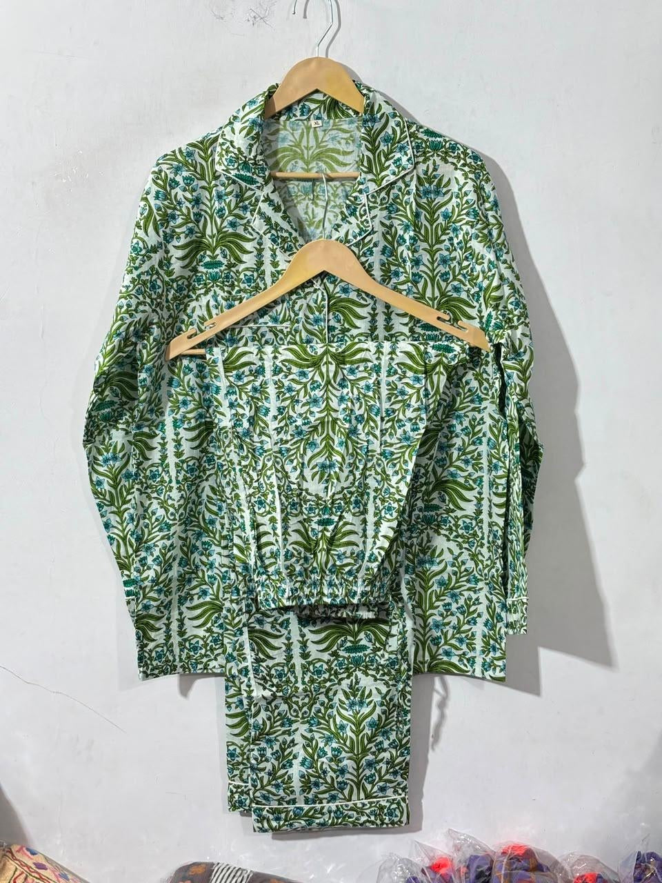Women's Pastel Green Botanical Floral – Elegant Two Piece Cotton Pajama Set