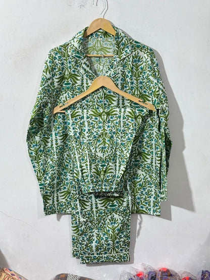 Women's Pastel Green Botanical Floral – Elegant Two Piece Cotton Pajama Set