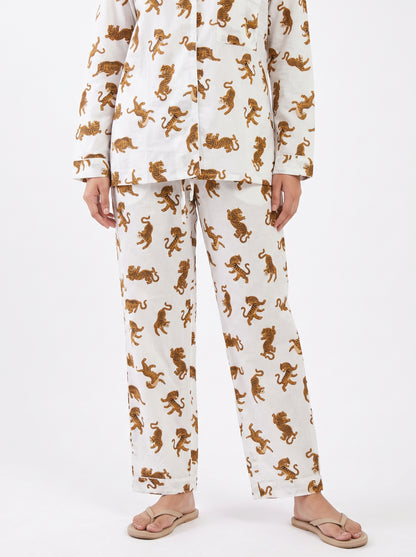 Women's White Tiger Dreams – Elegant Two Piece Cotton Pajama Set