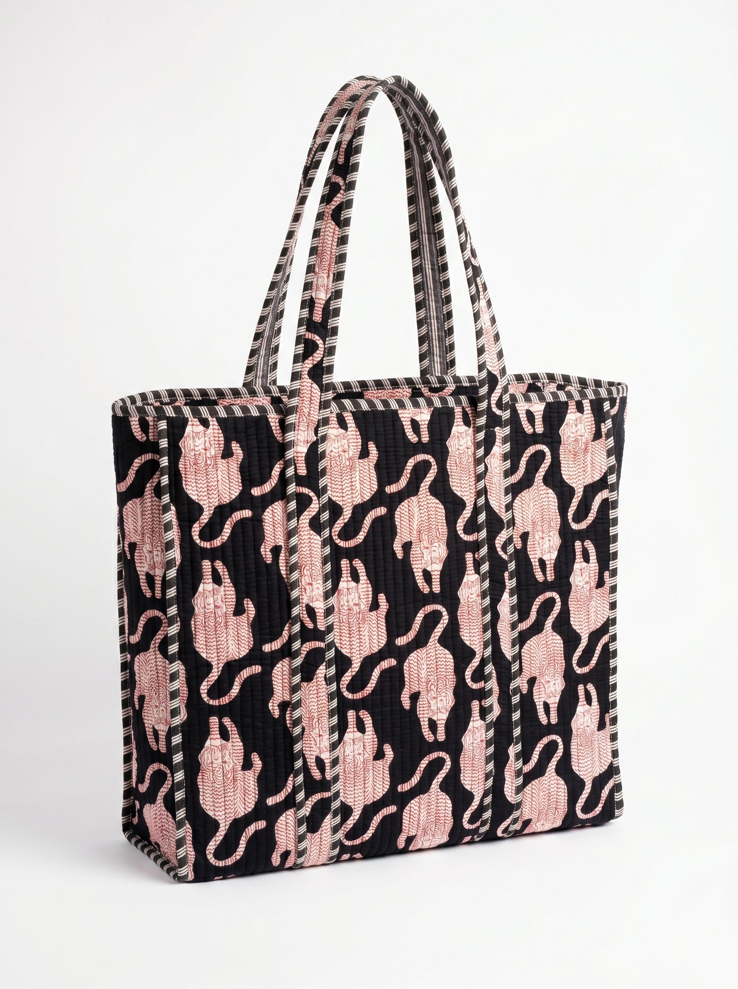 Black Royal tiger – Wander Tote Bag 18x18