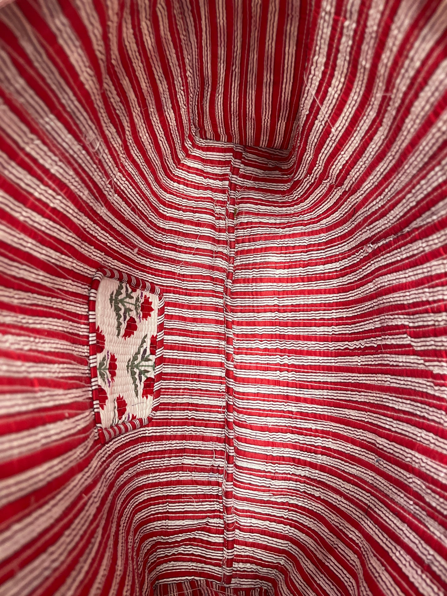 Scarlet White Bloom – Wander Tote Bag 18X18