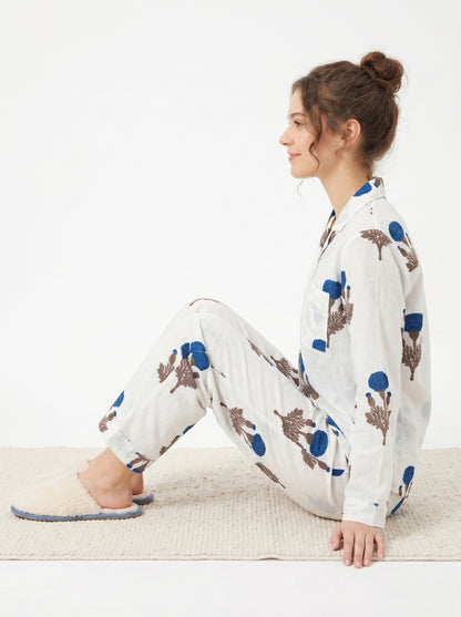 Women’s Blue Bloom Delight Print Cotton Night Suit Set - Elegant Two Piece Pajama Set