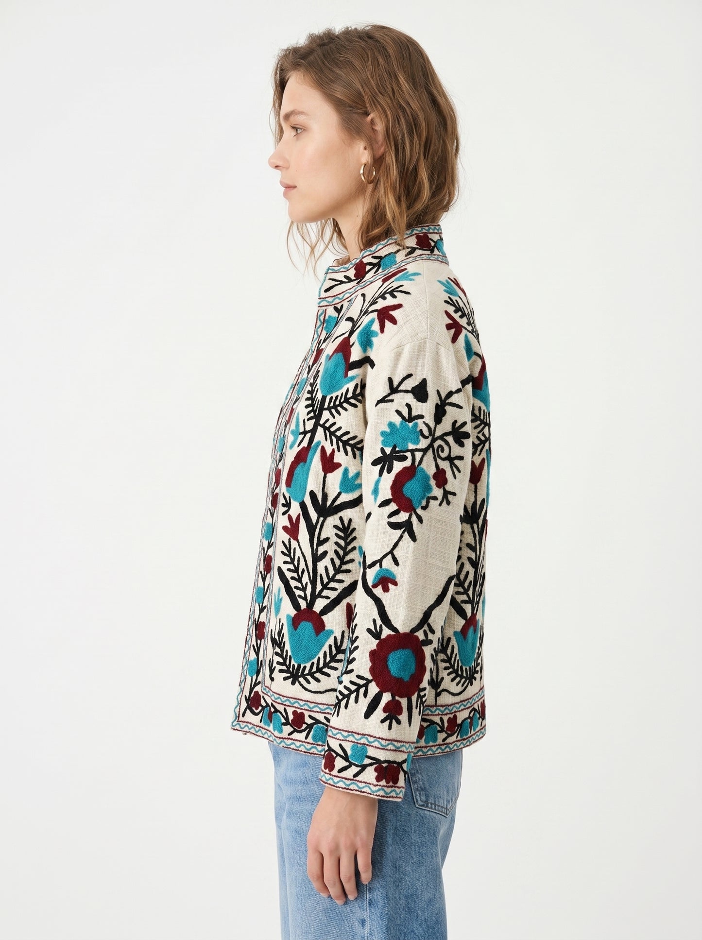Women's White Floral Suzani Reversible Velvet Jacket – Artistic Embroidered Statement Jacket