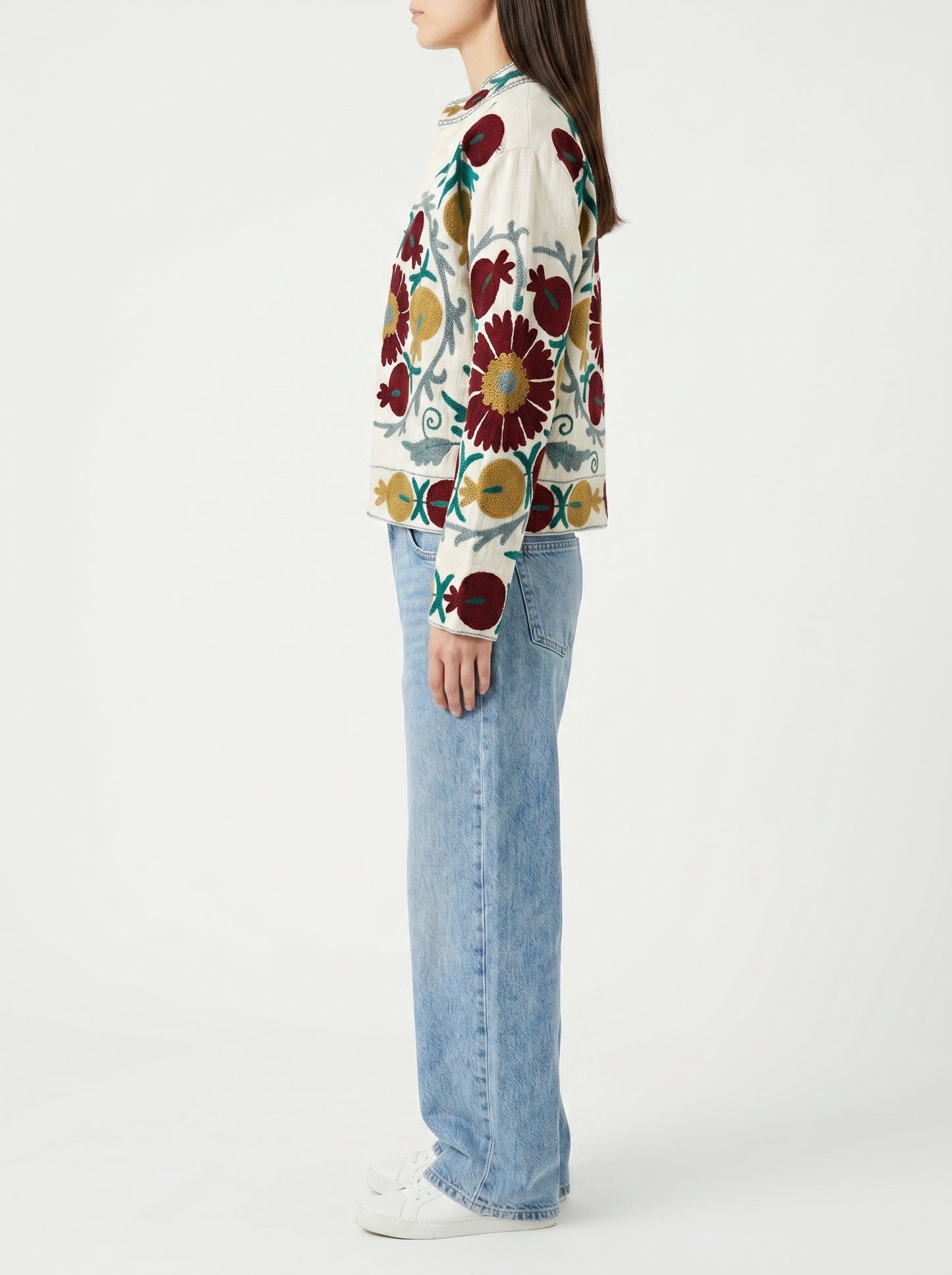 Women's White Floral Suzani Reversible Velvet Jacket – Artistic Embroidered Statement Jacket