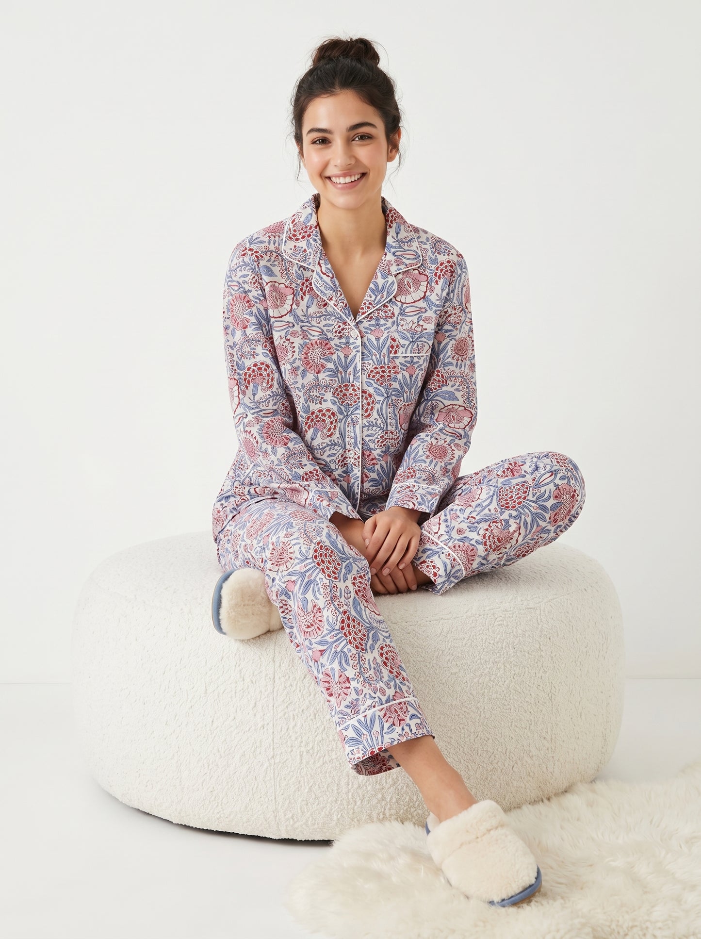 Women's White Mini Floral Cotton Night Suit Set – Elegant Two Piece Pajama Set