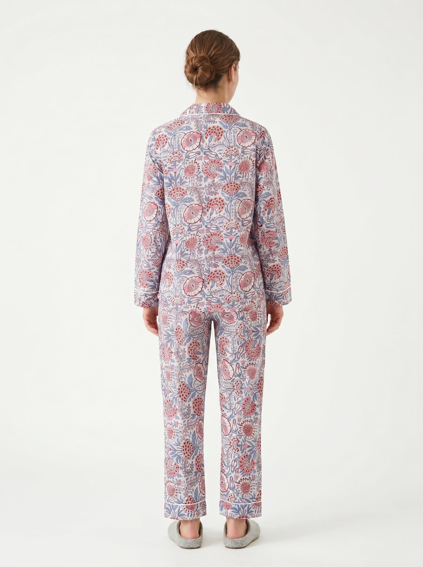 Women's White Mini Floral Cotton Night Suit Set – Elegant Two Piece Pajama Set