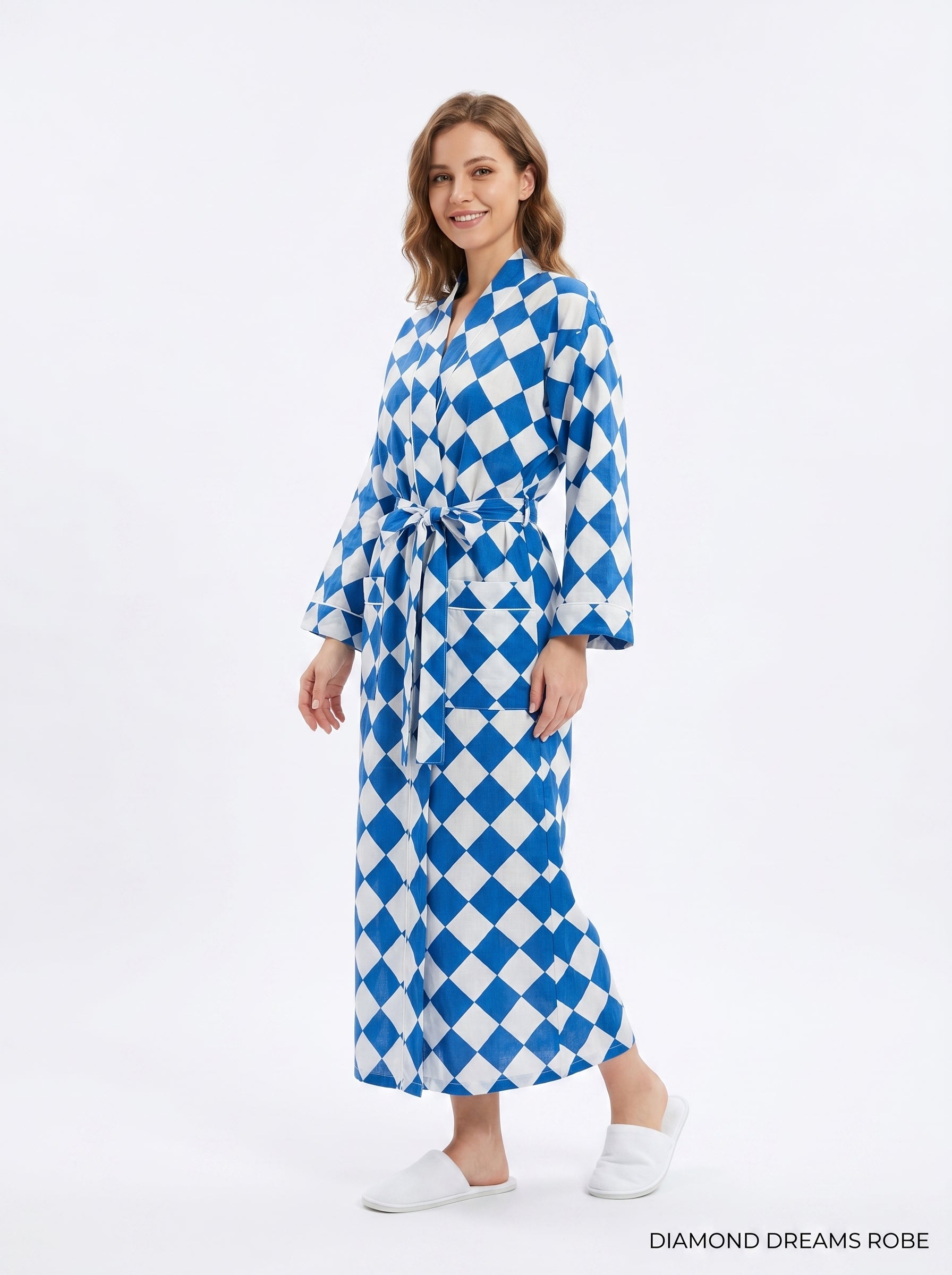 White and blue checks abstract women's cotton kimono.
 Modern geometric and abstract print lightweight cotton dressing gown.